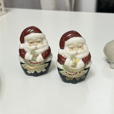 Pequeño papá Noel de cerámica artesanal (precio individual)