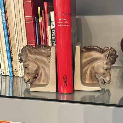 Porta libros de caballo (precio por ambos) 