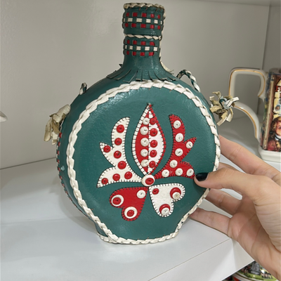 Cantimplora artesanal de cuero