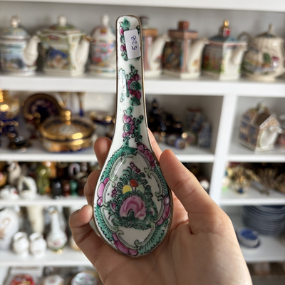 Cuchara de porcelana china 