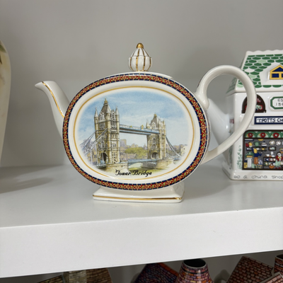 Tetera inglesa Sadler Landmarks Tower Bridge