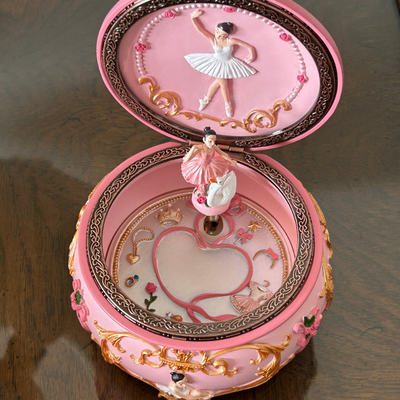 Caja musical bailarina