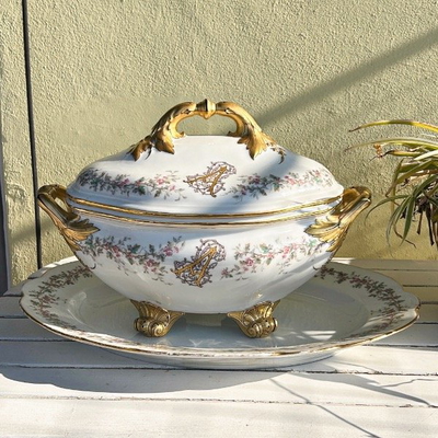Guisera antigua Haviland And Co Masonería