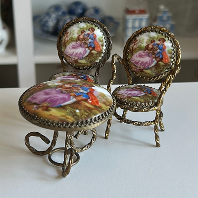 Juego de silla, sillón y mesa miniatura vintage 