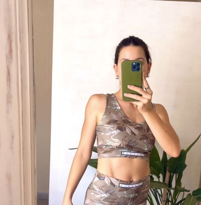 T o p • m a r i p o s a || botánico verde 