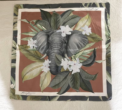 • pañuelo elefante | color ladrillo •