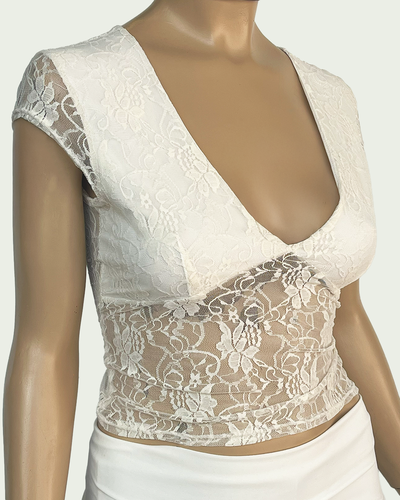 Top Encaje Escote V y Mangas Cortas