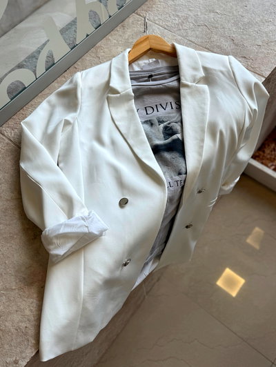 Blazer Blanco talle 2 y 3 