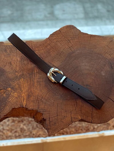 Cinto hebilla dorada 