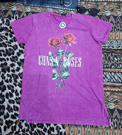 Remera Pink Guns Rosas