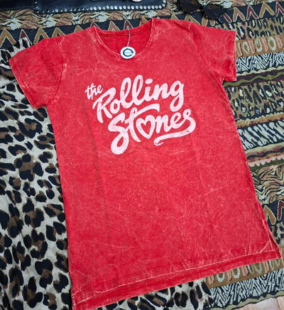 Remera Roja The ROlling Heart