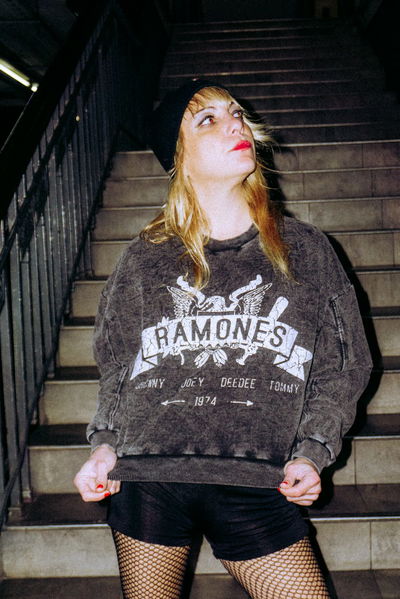 Buzo Nevado Ramones