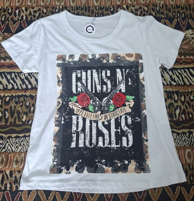 Remera Clasica Guns Print
