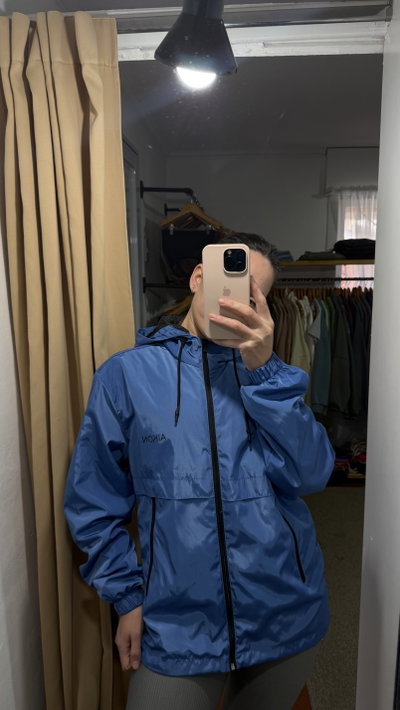 Campera Rompeviento Cenito talle 2/M