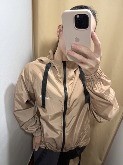Campera Rompeviento indor talle 2/M