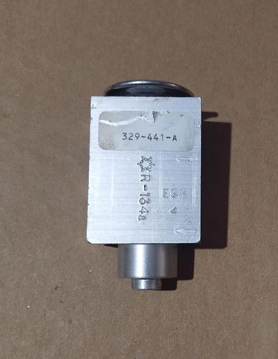 VALVULA DE EXPANSION UNIVERSAL ROSCA 329-441 R-134a