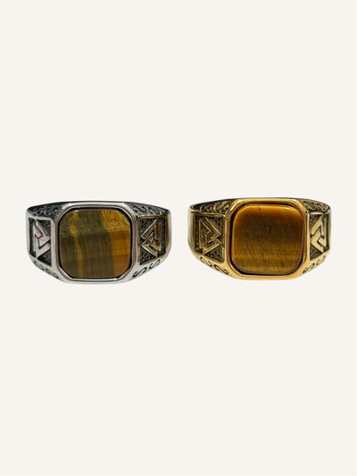 Anillo macizo con piedra lisa