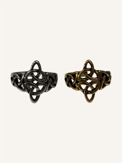 Anillo macizo nudo de bruja