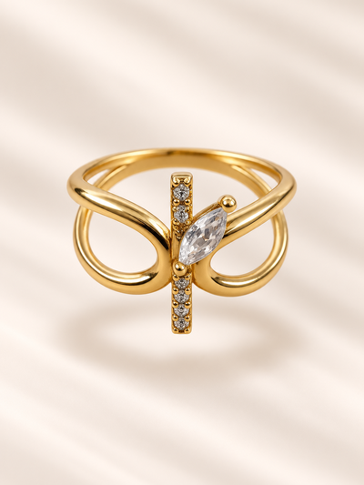 Anillo con strass y piedra