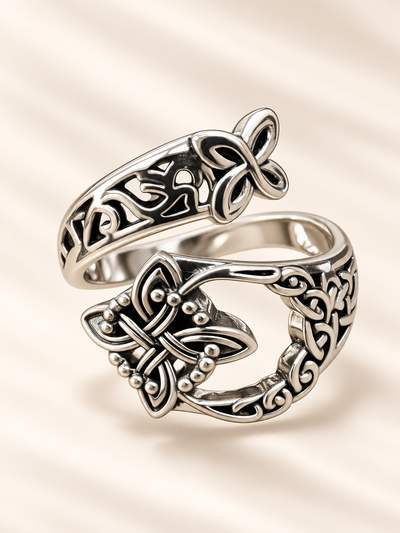Anillo de nudo de bruja