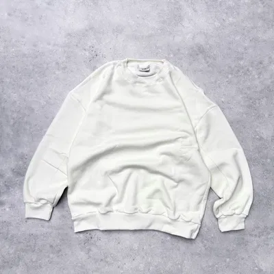 Buzo oversize unisex cuello redondo 