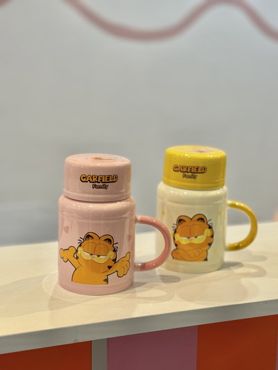 Taza Garfield