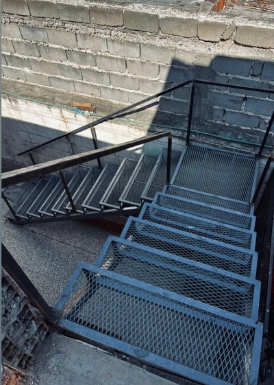 Escalera Metálica 