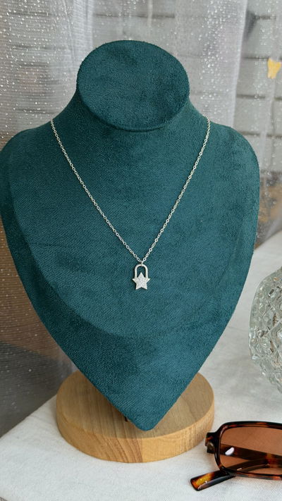 Collar candado y estrella 