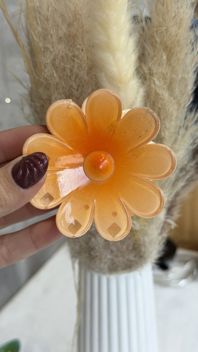 Broche flor naranja 