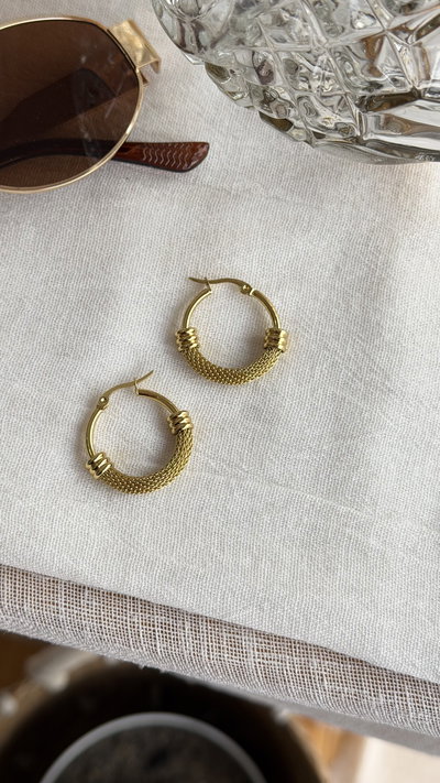 Argollas tejidas grandes 