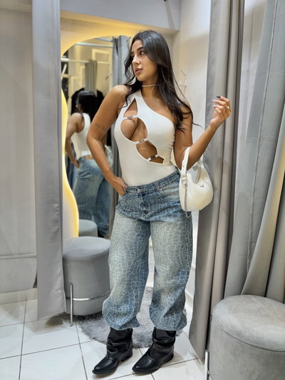 Wide leg Mid waist