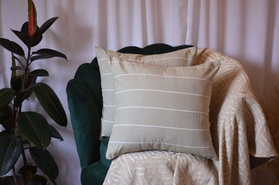 Almohadón Raya blanco - gris