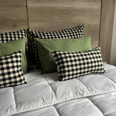 Almohadón Vichy  - 50 x 70 - Tusor cuadrille negro