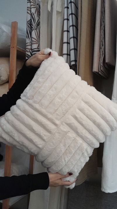 2 almohadón piel Beige