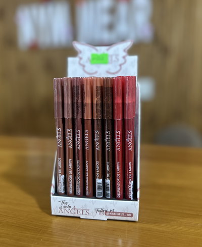 DELINEADOR DE LABIOS 4 ANGELS