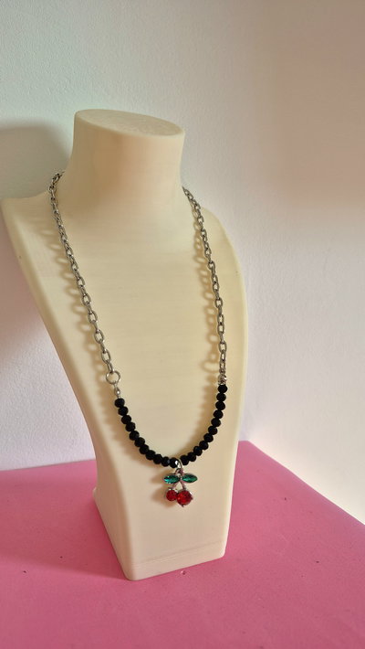 Collar cereza con cristales 