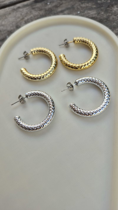 Aros argolla acrílico con pasante de acero quirúrgico 