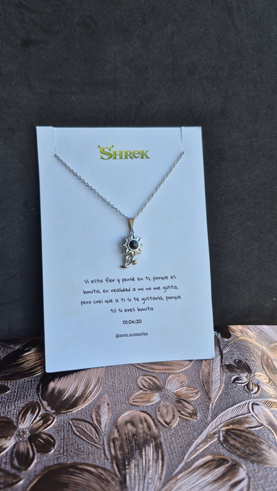 Collar girasol, te amo en 100 idiomas