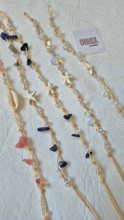 Tobillera/ pulsera con piedras 