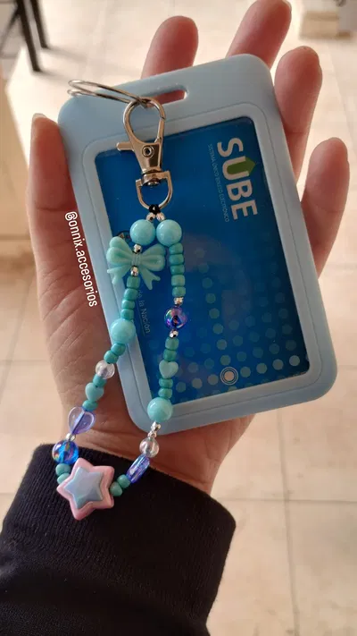 Porta sube con llavero 
