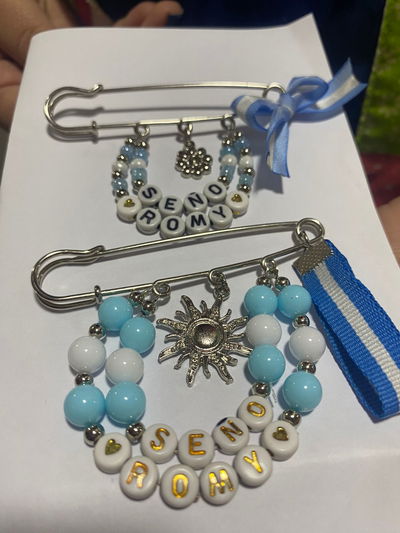 Escarapelas personalizadas 