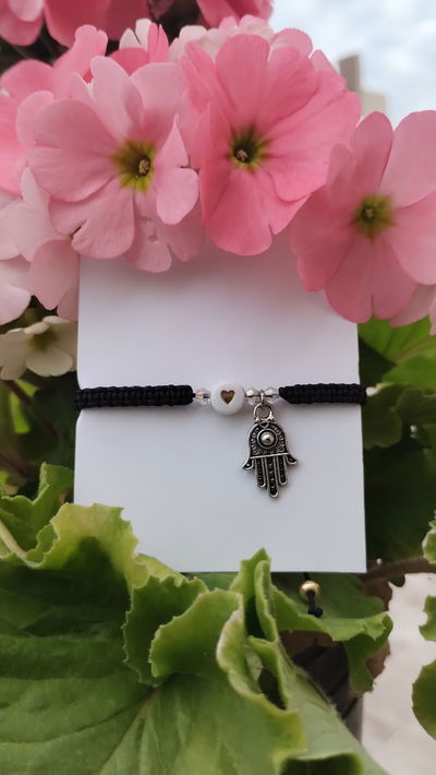 Pulsera mano de Fátima macramé 
