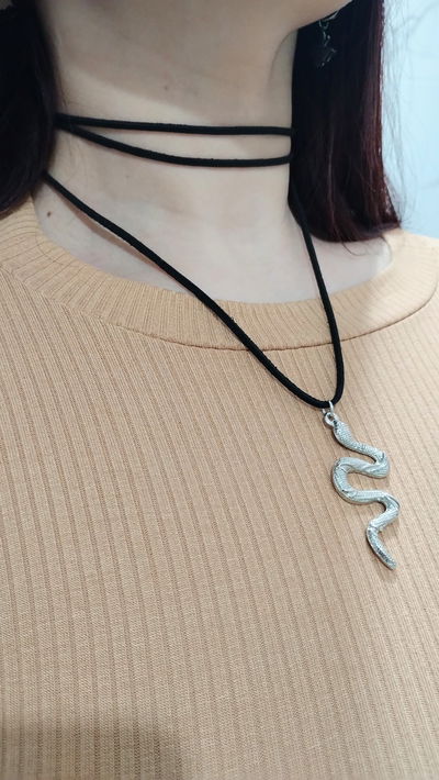 Collar serpiente 