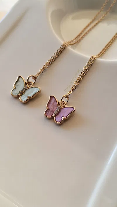 Collar mariposa dorado 🦋