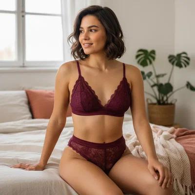 Conjunto Bralette Encaje Uva 