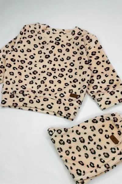 Conjunto minimo plush flores - 24034