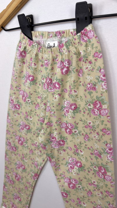 Calza Nena estampada fondo beige - 001