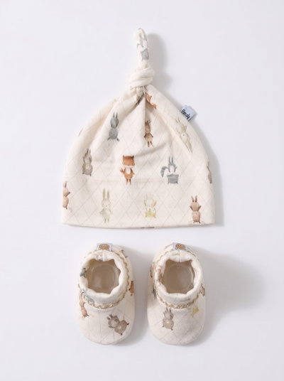 Conjunto minimo gorrito y zapatitos bebe - 22300