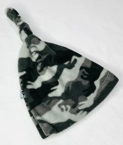 Gorrito con nudo velour - DR859