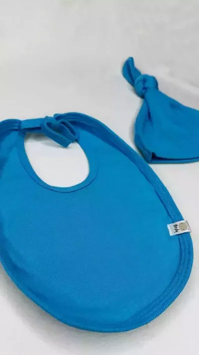SEGUNDA minimo gorro y babero - Cod. MINIMO